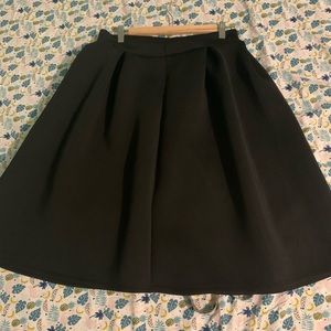 Black poofy Midi skirt 2/$25